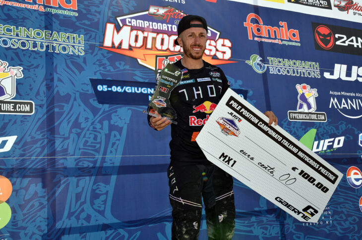 Cairoli sul podio - ph. Mxreport