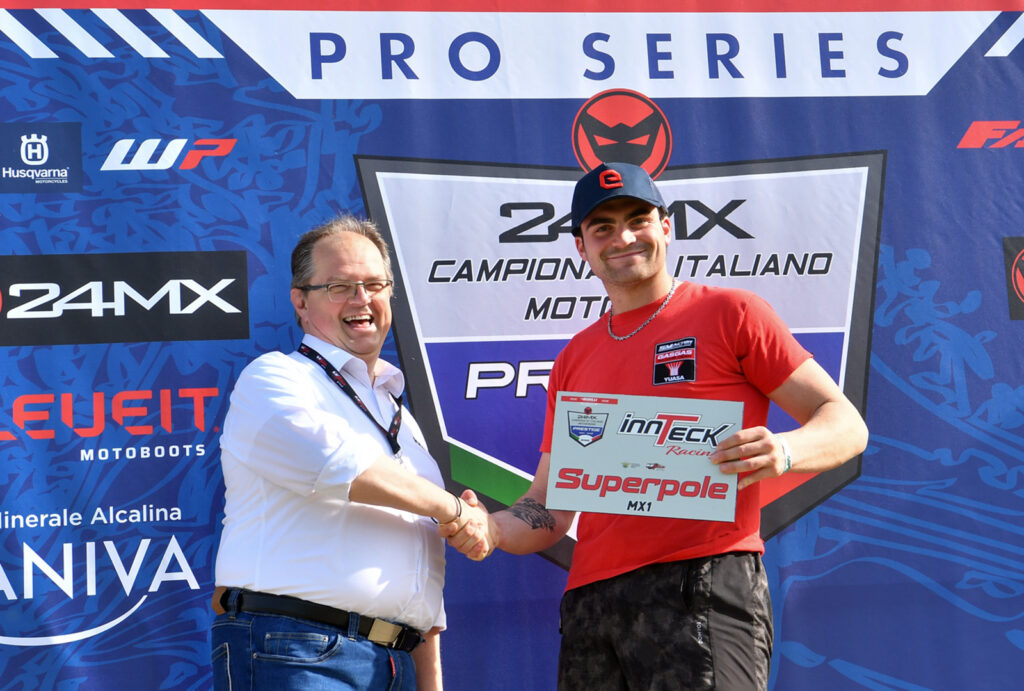 Alberto Forato vince la Superpole Innteck - ph. Mxreport