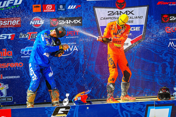 Jan Pancar sul podio con Valerio Lata - ph. Phawkmania