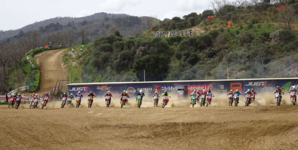 Partenza G1 - E4 - Evo1 - ph. moto club Brilli Peri