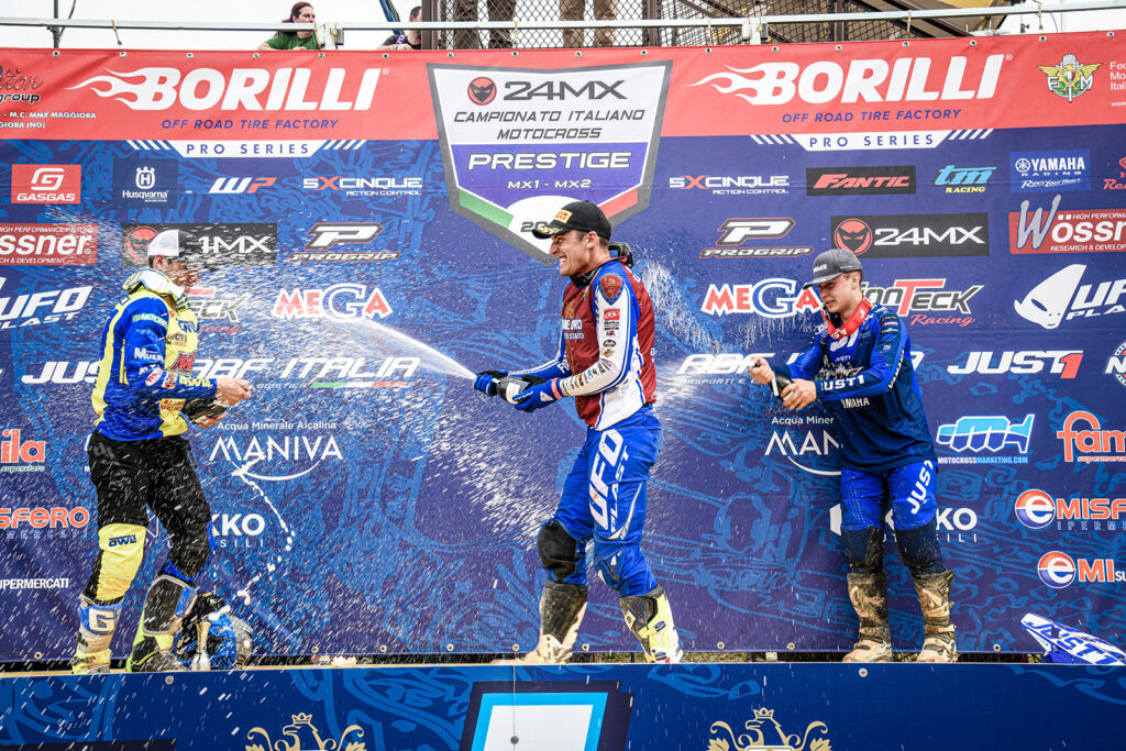 Podio Mx1 - ph. Phawkmania