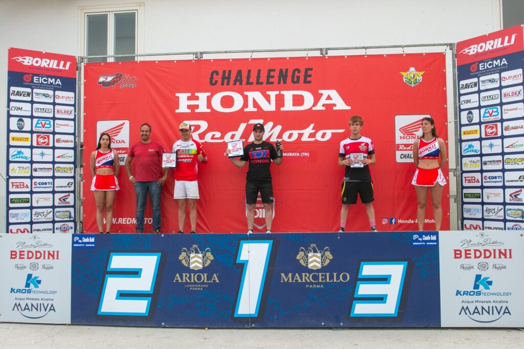 Podio challenge Mx2 - ph. Mxreport