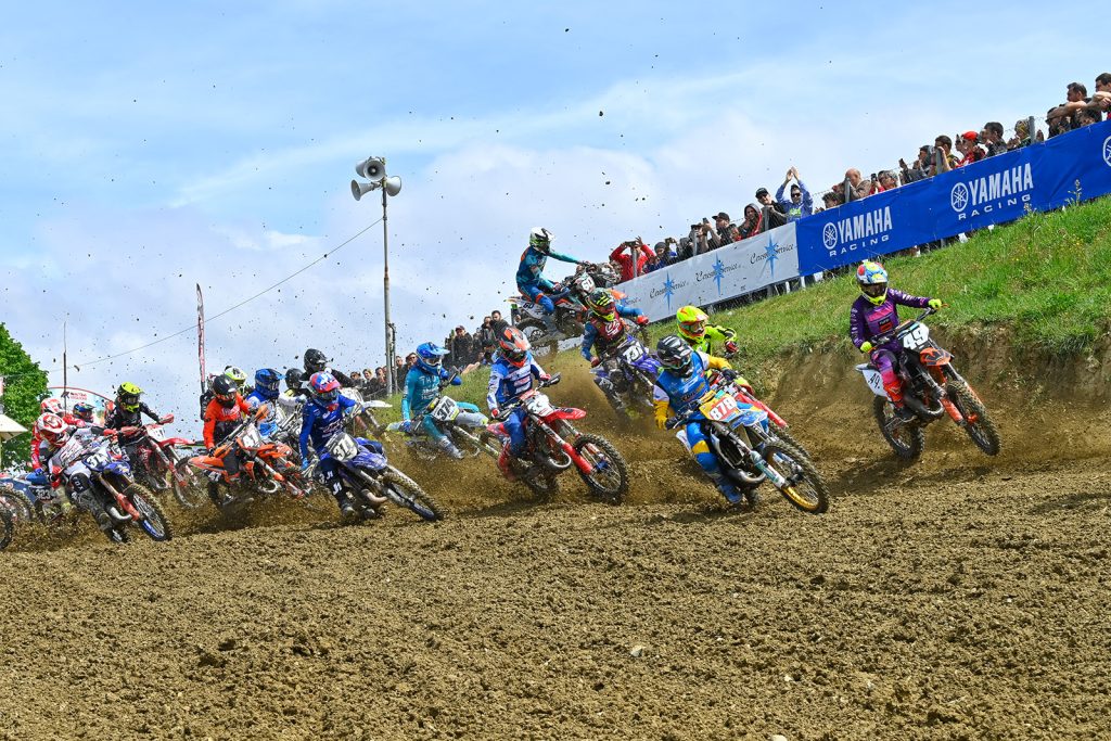 Una partenza del campionato 125 - ph. Mxreport