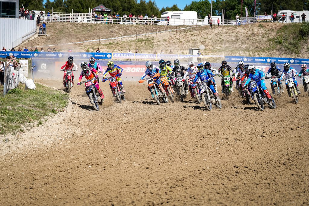 Partenza Ama1 Mx1 - ph. Matteo Buccarini