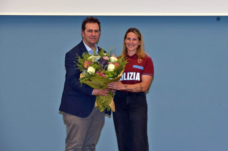 Kiara Fontanesi col sindaco Flavio Maurutto - ph. 2emmephoto