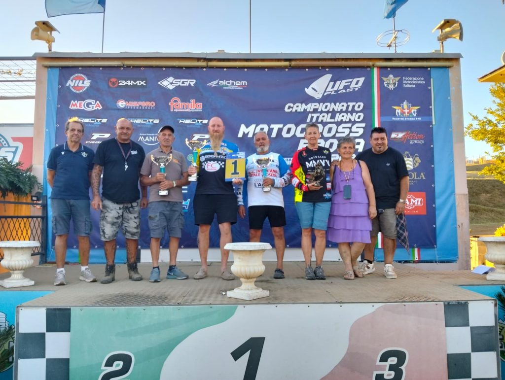 Il podio del Gruppo 4 con Erica Caneva premiata col memorial Paola Dolci