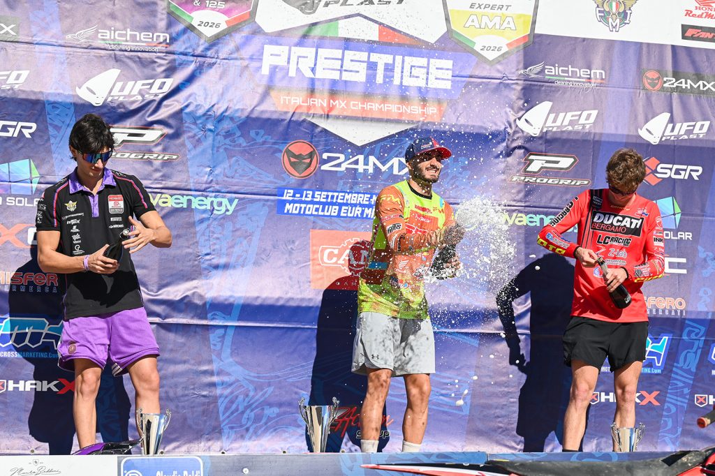 Podio Expert Mx1 - ph. Serena Ronci