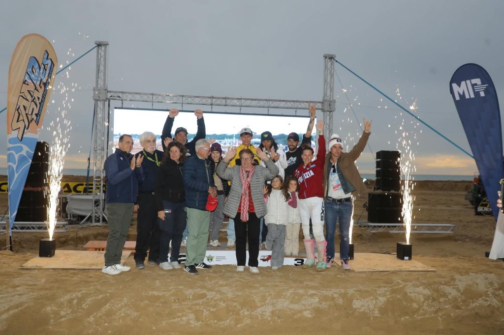 La premiazione per Massimo Zamparo - ph. 2M photorace